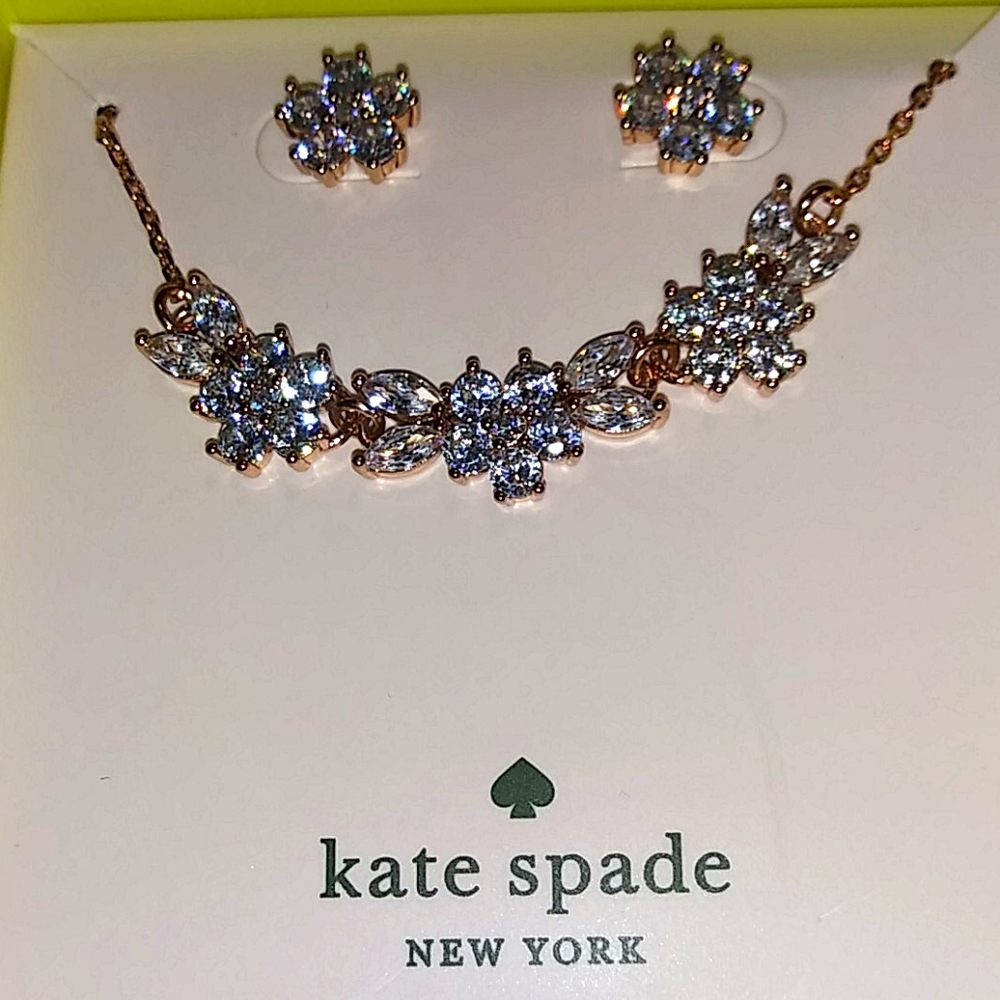 ⏬kate spade SALE Gleaming Gardenia earring & necklace